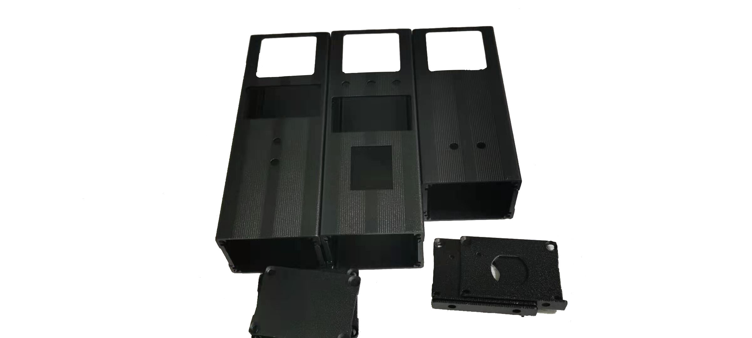 鋁機箱加工時去毛刺是否必要呢？